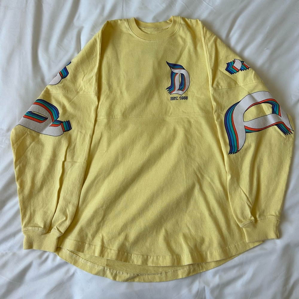 Disneyland Resort Yellow Graphic Long Sleeve Tee | Size S